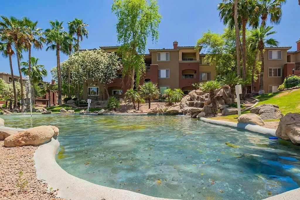 Comfy 2 Bed 2 Bath Phoenix Paradise With Pool And Gym США