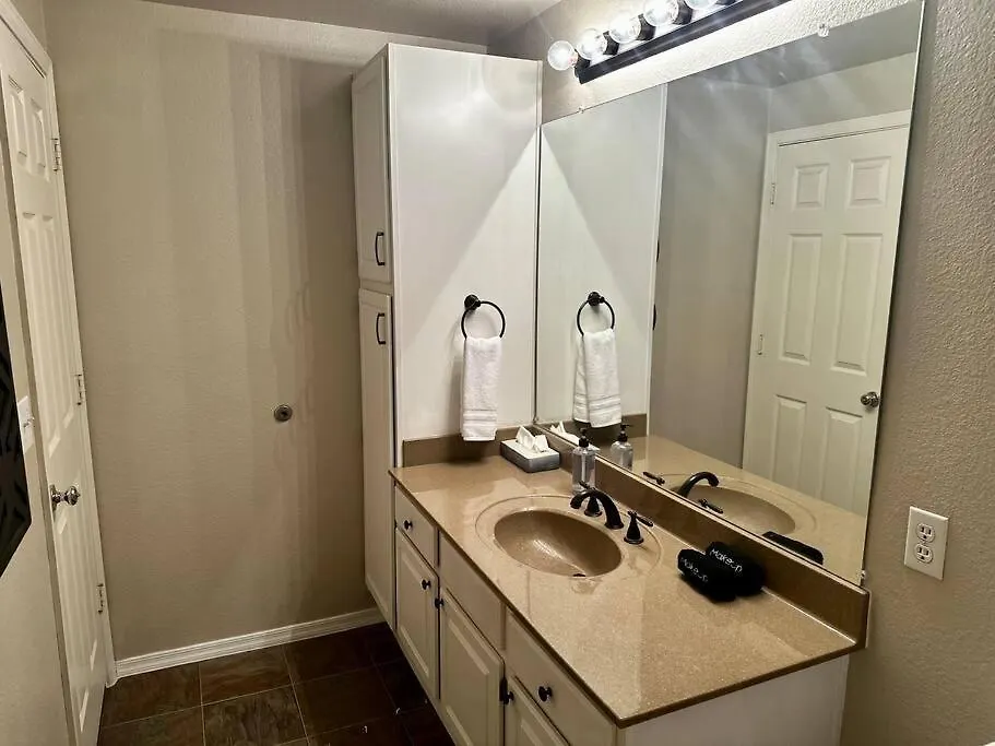 Comfy 2 Bed 2 Bath Phoenix Paradise With Pool And Gym Апартаменты